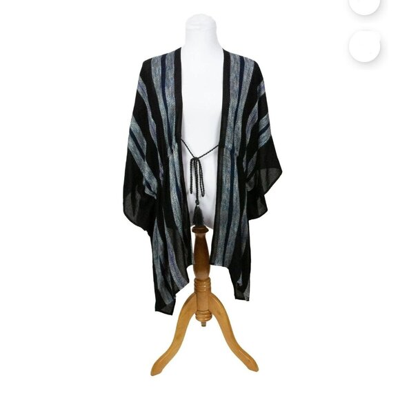 NWT Women’s Striped Yarn Dye Layering Wrap – Size M/L (Time and Tru) READ - Picture 1 of 6